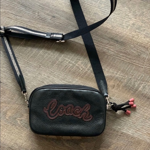 Coach Crossbody - Picture 3 of 4